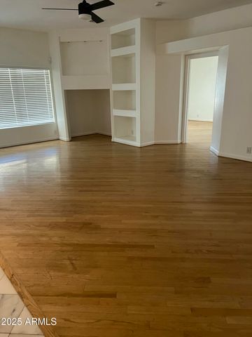 15761 N 77TH Avenue, Peoria, AZ 85382