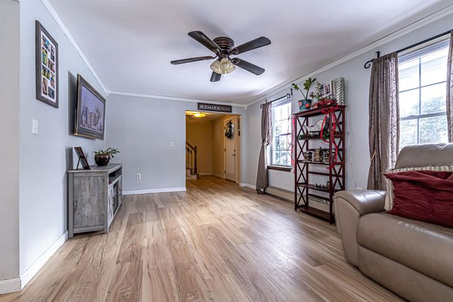 30 Pondview Drive, Derry, NH 03038