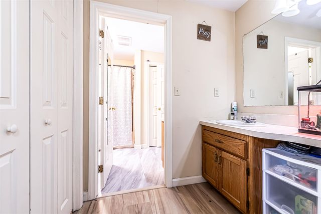 30 Pondview Drive, Derry, NH 03038