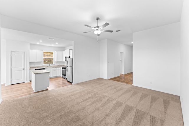 1139 Amy Drive, Kyle, TX 78640