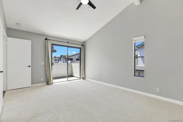 8878 Regents Road 201, San Diego, CA 92122