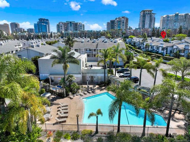 8878 Regents Road 201, San Diego, CA 92122