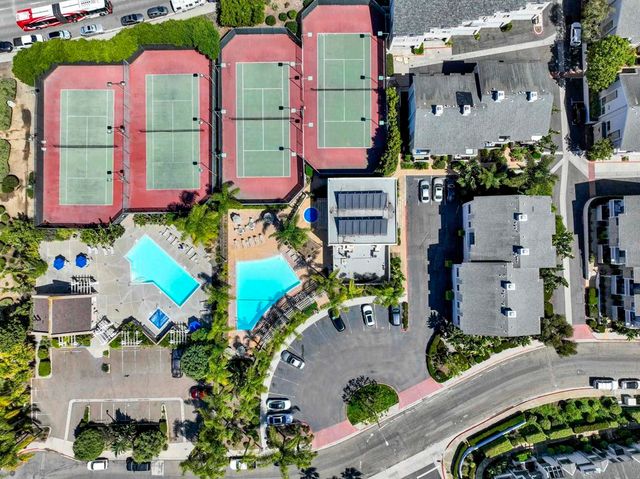 8878 Regents Road 201, San Diego, CA 92122