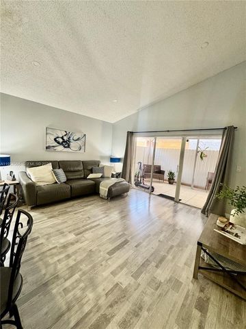 11512 SW 6th St, Sweetwater, FL 33174