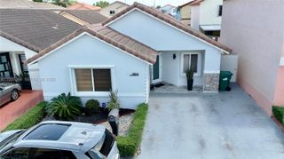 11512 SW 6th St, Sweetwater, FL 33174