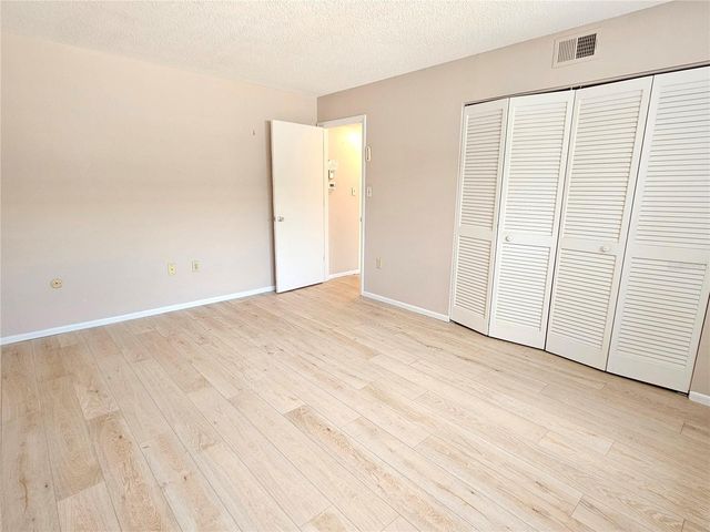 509 W VENICE AVENUE 102, Venice, FL 34285