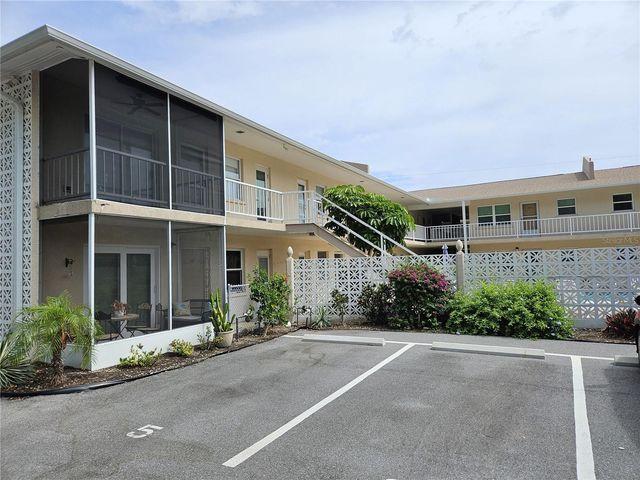 509 W VENICE AVENUE 102, Venice, FL 34285