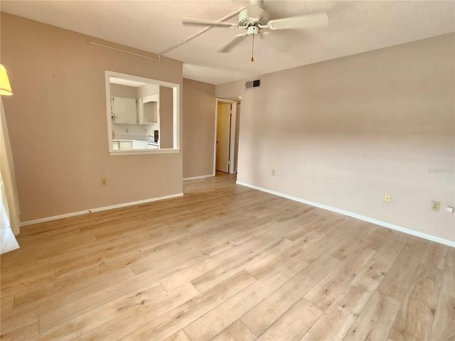 509 W VENICE AVENUE 102, Venice, FL 34285
