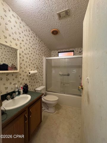 3916 Larkspur Circle, Marianna, FL 32446