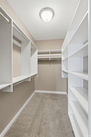 5617 Bear Creek Pass, Auburn, IN 46706