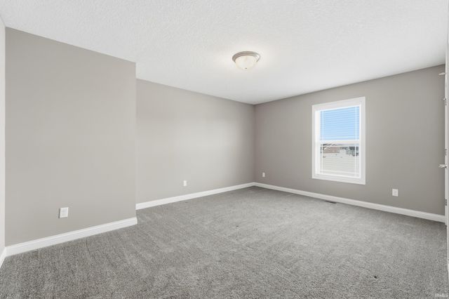 5617 Bear Creek Pass, Auburn, IN 46706