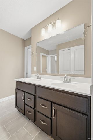 5617 Bear Creek Pass, Auburn, IN 46706