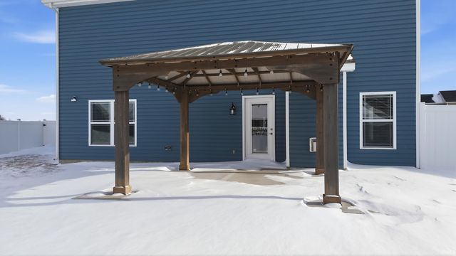 5617 Bear Creek Pass, Auburn, IN 46706