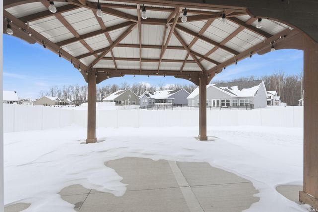 5617 Bear Creek Pass, Auburn, IN 46706