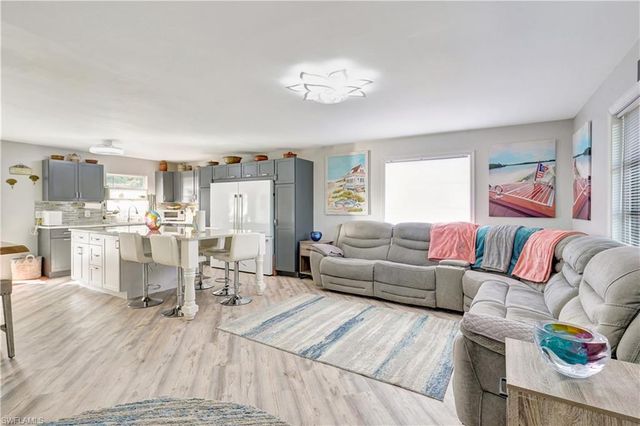 5887 Kingfish RD, Bokeelia, FL 33922