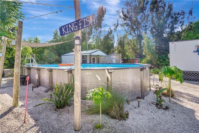 5887 Kingfish RD, Bokeelia, FL 33922