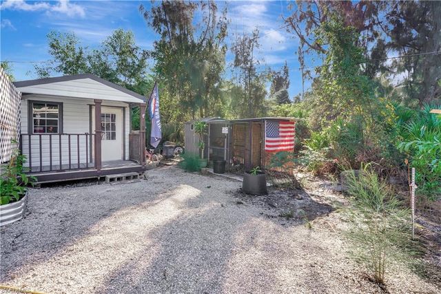 5887 Kingfish RD, Bokeelia, FL 33922