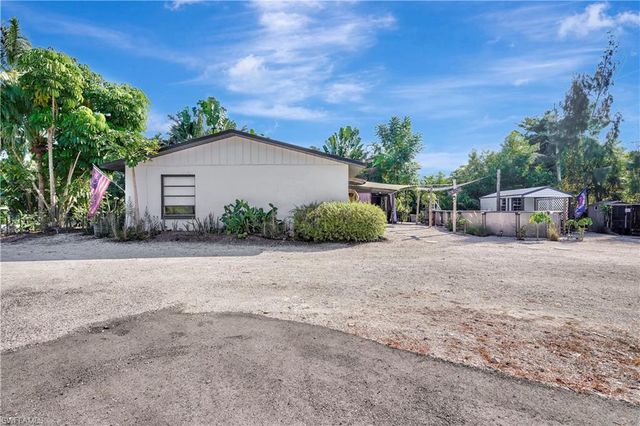 5887 Kingfish RD, Bokeelia, FL 33922