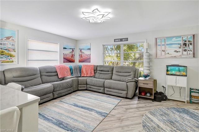 5887 Kingfish RD, Bokeelia, FL 33922