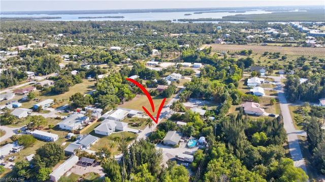 5887 Kingfish RD, Bokeelia, FL 33922