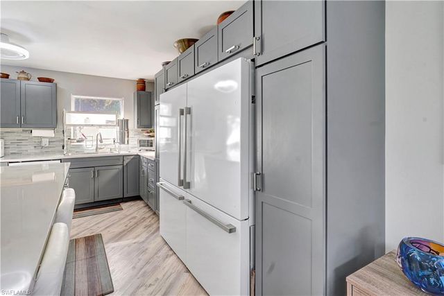 5887 Kingfish RD, Bokeelia, FL 33922