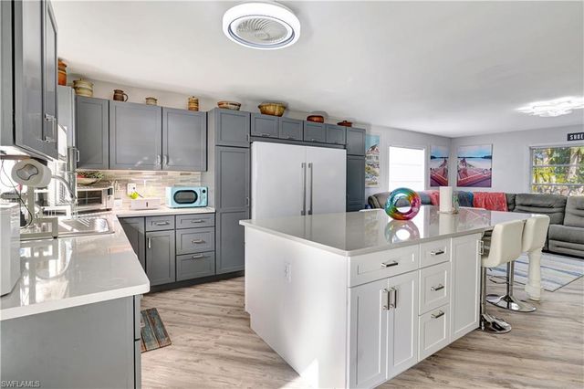 5887 Kingfish RD, Bokeelia, FL 33922