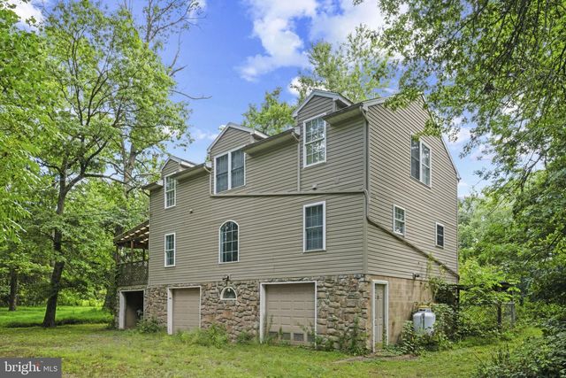 198 VALLEY RD, Hummelstown, PA 17036
