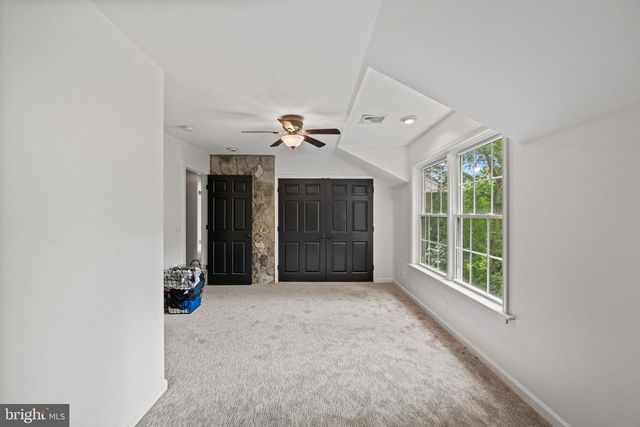 198 VALLEY RD, Hummelstown, PA 17036