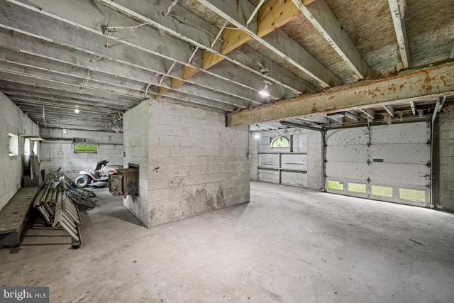 198 VALLEY RD, Hummelstown, PA 17036