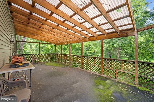 198 VALLEY RD, Hummelstown, PA 17036