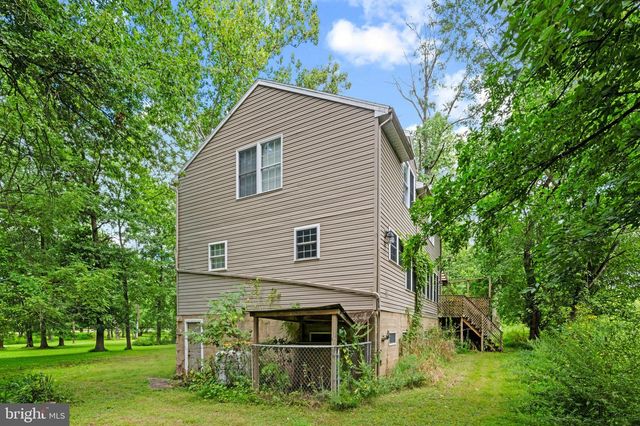 198 VALLEY RD, Hummelstown, PA 17036