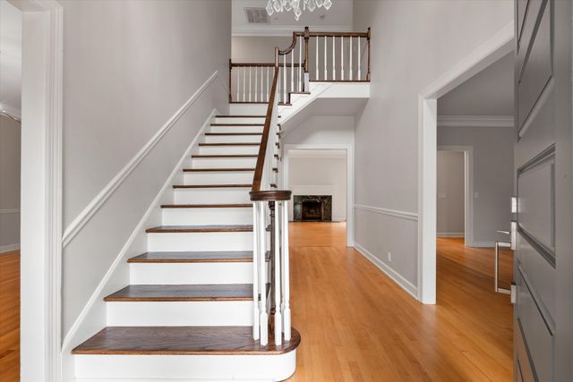 605 Linden Sq, Nashville, TN 37215