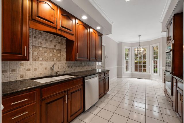 605 Linden Sq, Nashville, TN 37215