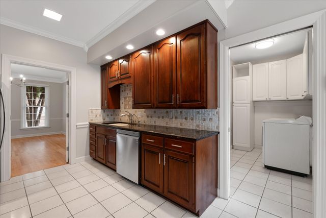 605 Linden Sq, Nashville, TN 37215
