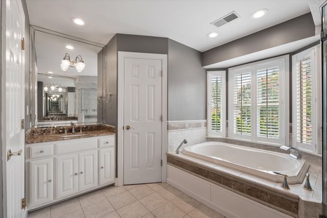 605 Linden Sq, Nashville, TN 37215