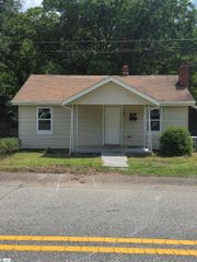 207 Sanders Street, Honea Path, SC 29654
