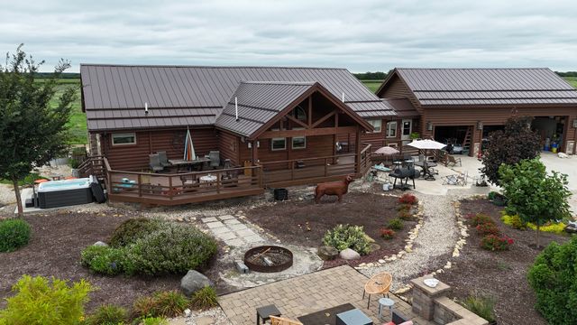 2951 N 28th Road, Seneca, IL 61360