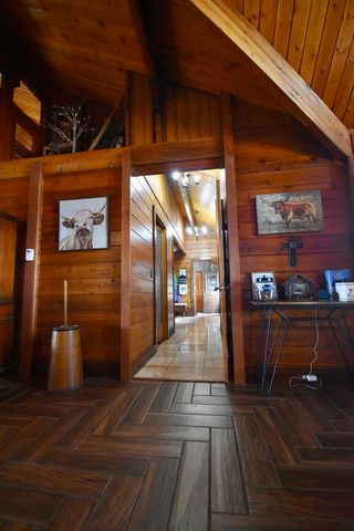 2951 N 28th Road, Seneca, IL 61360