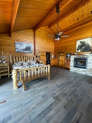 2951 N 28th Road, Seneca, IL 61360