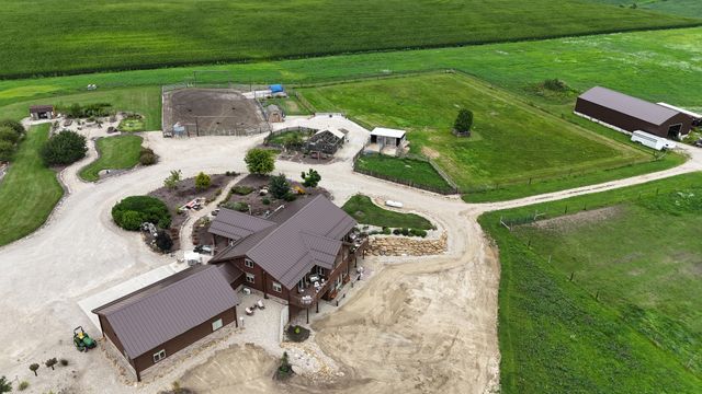 2951 N 28th Road, Seneca, IL 61360