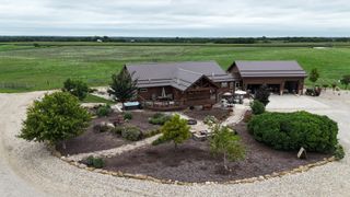 2951 N 28th Road, Seneca, IL 61360