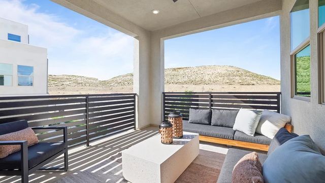 995 Walnut Terrace, Montebello, CA 90640