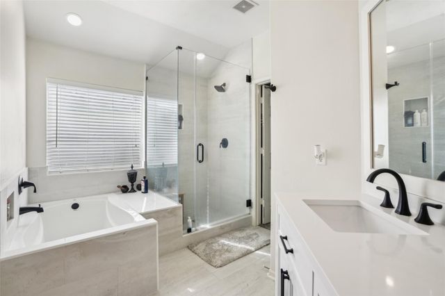 14 Carmel Chase Court, Manvel, TX 77578