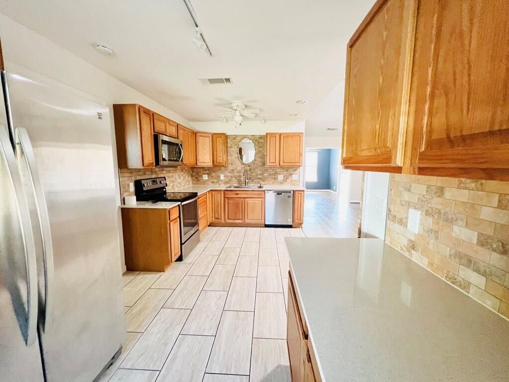 Image 8 of property listing at 3017 Bluebonnet Lane, San Angelo, TX 76904