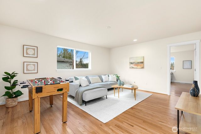 252 245th Place NE, Sammamish, WA 98074