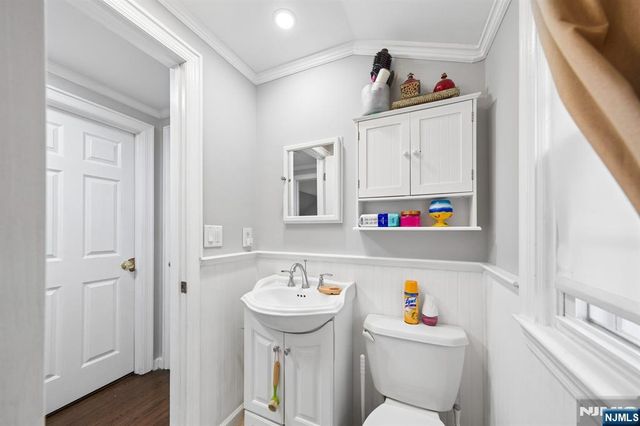 36 Woodside Avenue, Hawthorne, NJ 07506