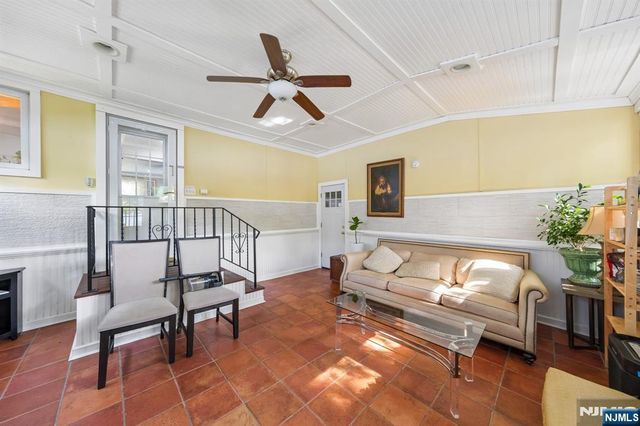 36 Woodside Avenue, Hawthorne, NJ 07506