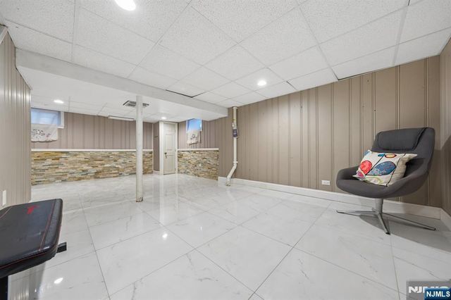 36 Woodside Avenue, Hawthorne, NJ 07506