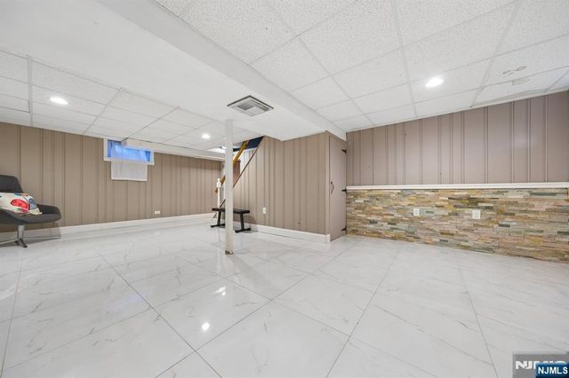 36 Woodside Avenue, Hawthorne, NJ 07506