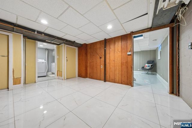 36 Woodside Avenue, Hawthorne, NJ 07506
